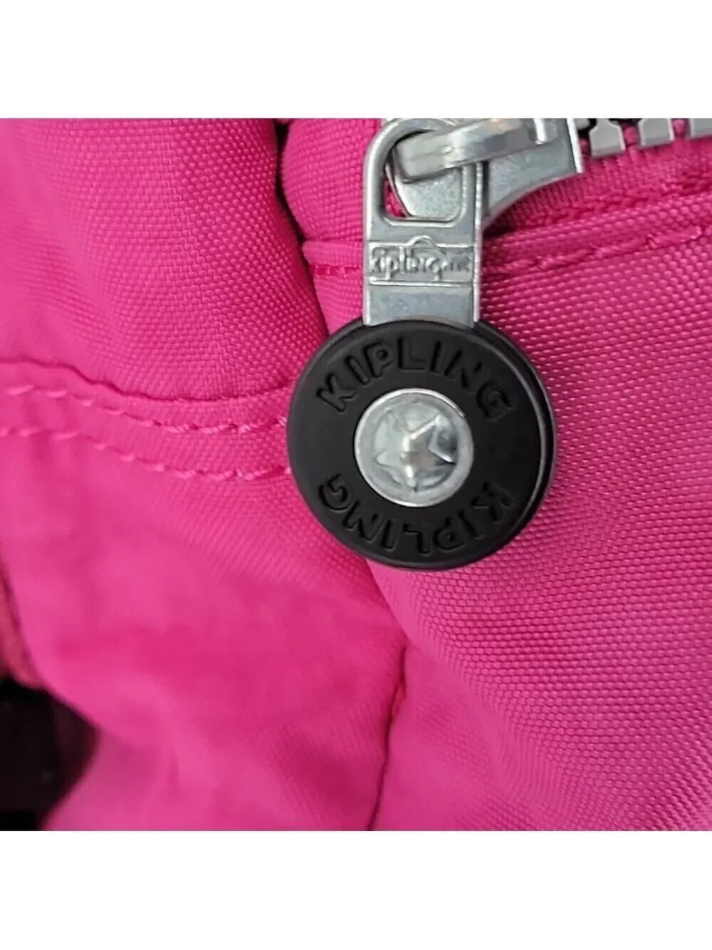 💗 Kipling Pink Messenger Bag w/ Monkey Charm – Cute, Lightweight & Ready to Go!